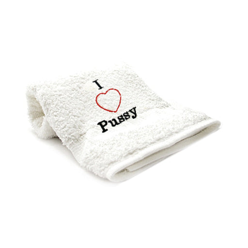 Towels With Attitude - I Heart Pussy | SexToy.com